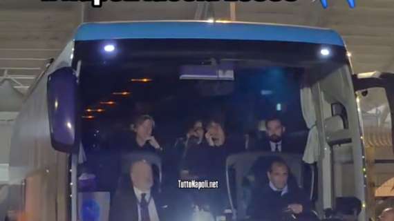 Il pullman del Napoli ha lasciato Lecce: ecco quando è previsto l'arrivo a Capodichino