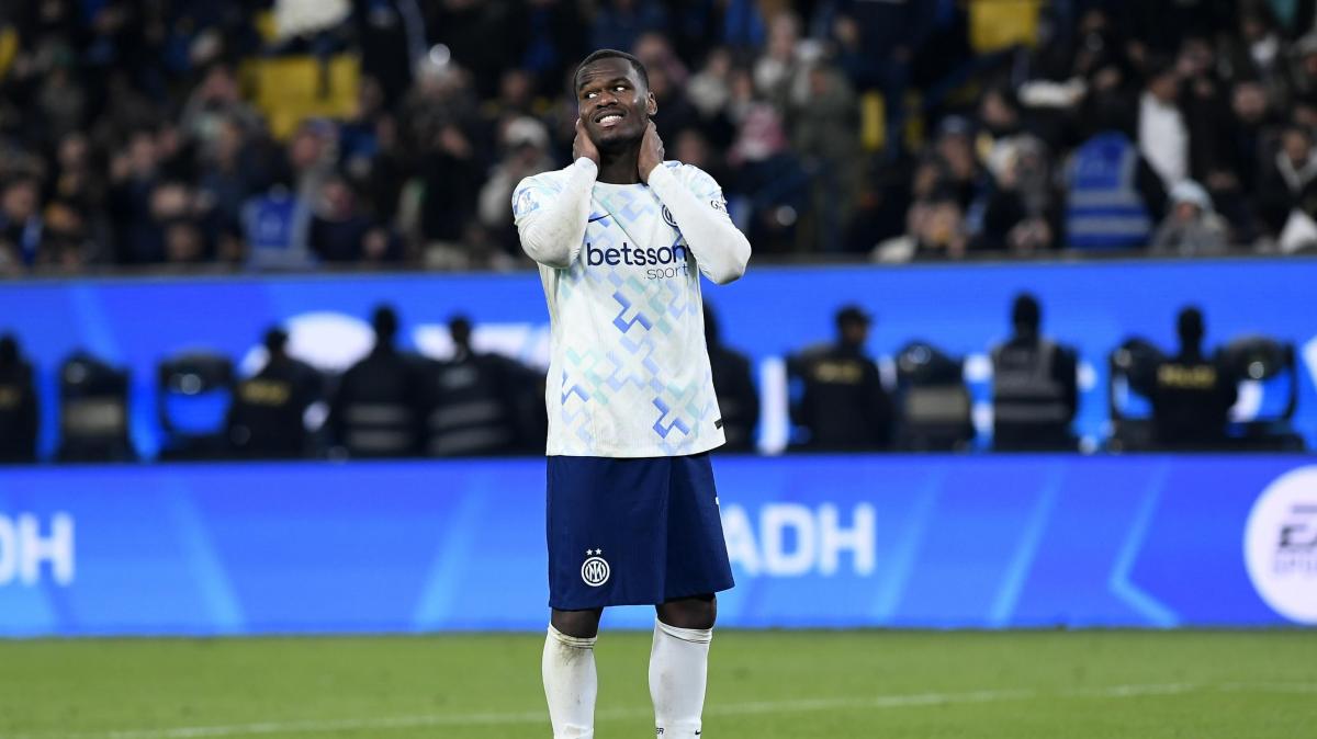 Inter, brutte notizie per Chivu: infortunio per Bonny, salta l'Atalanta