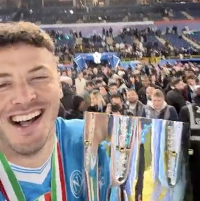 Rrahmani l'ha rifatto: "Sono qui con un altro amico. Non è Elmas..."