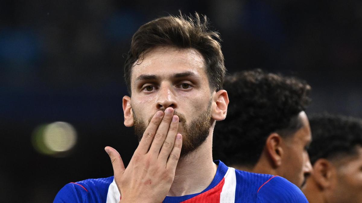 Kvara festeggia la Supercoppa: "Restare a questo livello è più difficile"