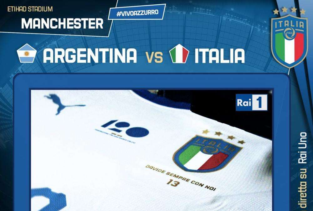 FOTO - "Davide sempre con noi", Italia stasera in campo con una maglia speciale per Astori 