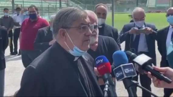 VIDEO TN - Cardinale Sepe: "A Osimhen ho detto che deve far 5 gol in 5 minuti! Abbiamo parlato in napoletano..."
