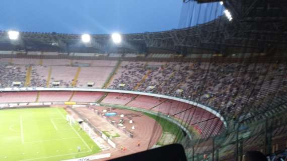 Napoli-PSG, biglietti in vendita per la sfida a Lavezzi e Cavani: curve a 10 euro, ecco prezzi e modalità d'acquisto