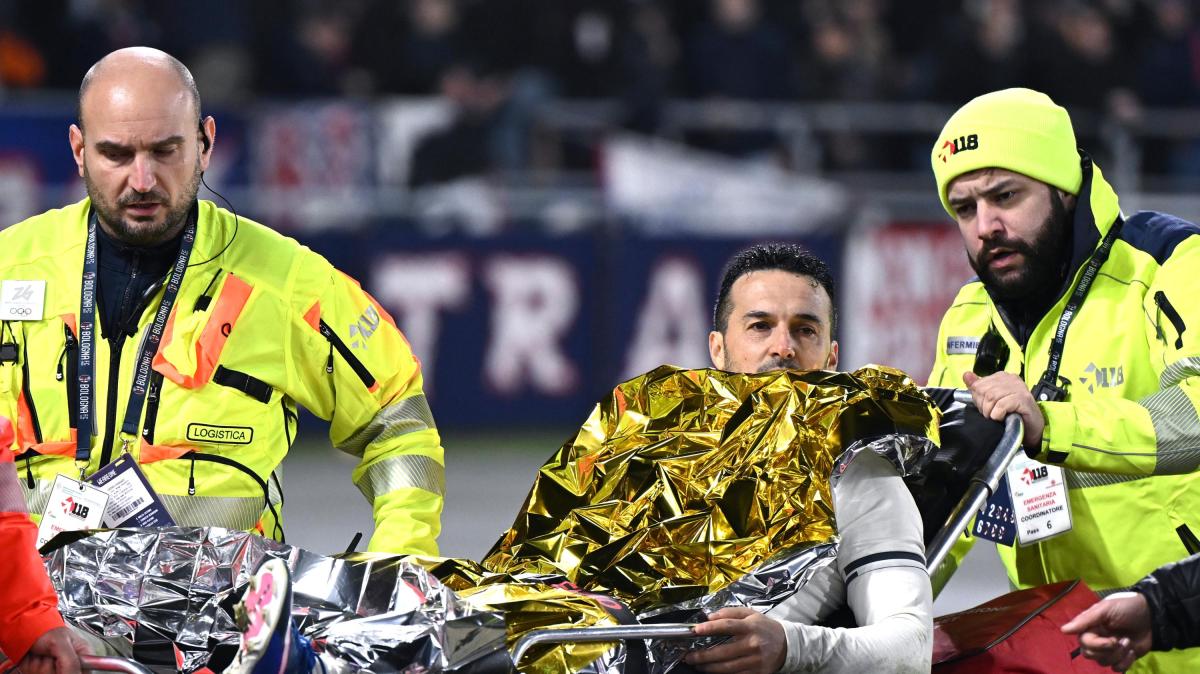 Lazio, tegola Pedro: lascia il campo in lacrime e viene trasportato in ospedale