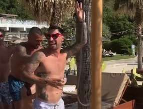 "Pedro Pedro Pé" anche alla vigilia delle nozze: Politano e altri azzurri scatenati
