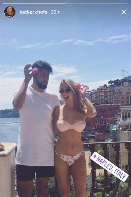 FOTO - Lady Mertens è a Napoli: Kat pubblica un'immagine sul suo profilo Instagram