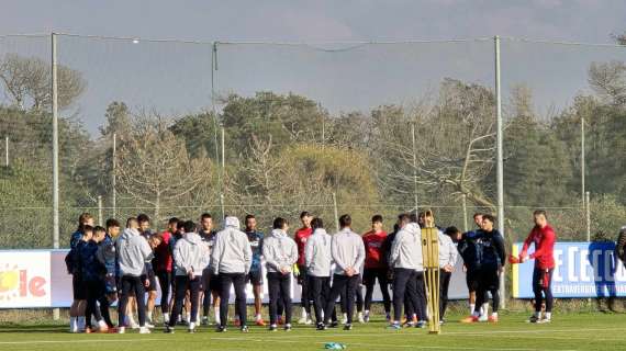 Allenamento in corso: Kvara e Buongiorno sono assenti, Mazzocchi è in corsa col gruppo!