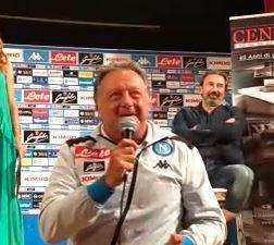 VIDEO - Applausi ed emozione per il dott. De Nicola e lo staff medico azzurro, i tifosi in coro: "Siete grandi!"