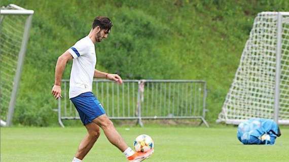 Gazzetta presenta Campana: "Centimetri, piedi buoni e gran senso del gol"