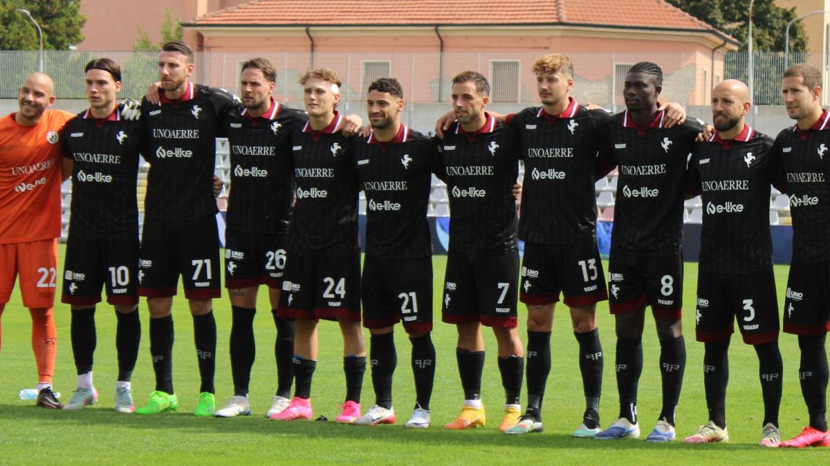 L'Arezzo torna in Serie B dopo quasi 20 anni: l'impresa ha la firma di un ex Napoli