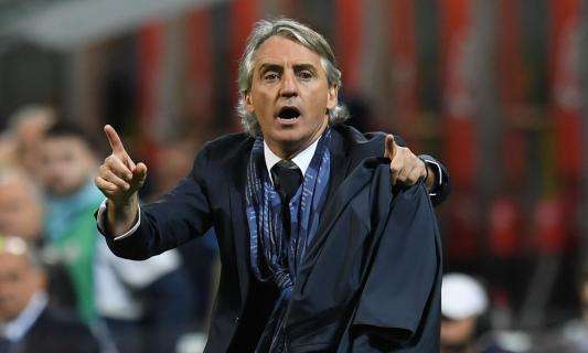 Inter, Mancini surreale: "Proviamoci, ma la stagione è già ottima. Le tre davanti e la Fiorentina sono più forti"
