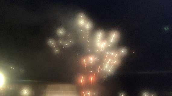 Fuochi d'artificio per Antonio Conte! Spettacolo pirotecnico per il suo compleanno 