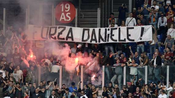 GazzSport - Striscione pro-De Santis ed insulti ai napoletani. Pallotta aveva ordinato di non sfilare sotto la Sud: "Poi s'è piegato agli Ultrà"