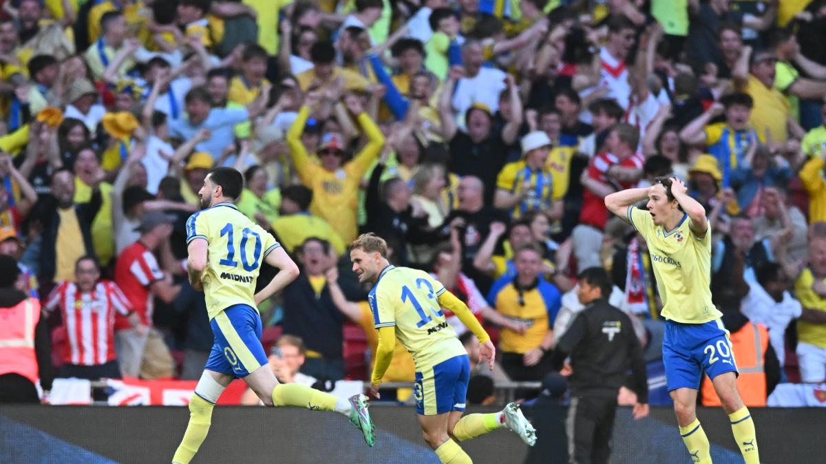 Clamoroso Southampton: 'spiava' i rivali, escluso dai play-off di Championship