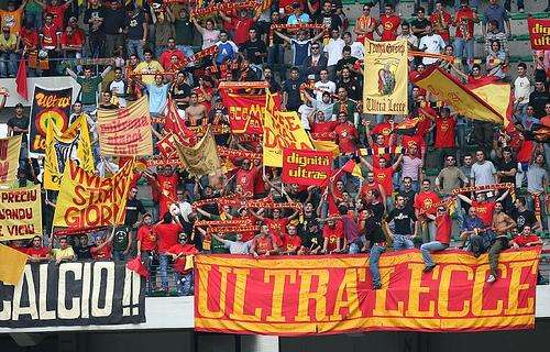 Daspo a nove tifosi del Lecce