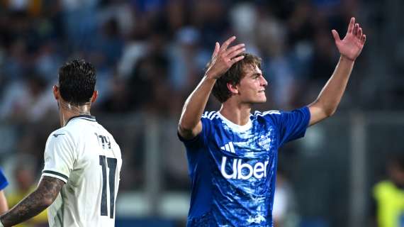 Nico Paz incanta il Sinigaglia: il Como di Fabregas domina la Lazio di Sarri