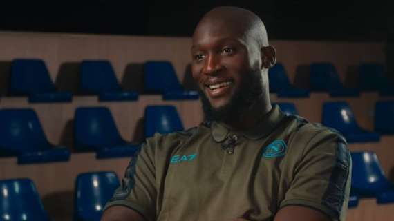 Lukaku: "Incredibile la prima al Maradona, che emozione! Mertens mi ha preparato alla vita a Napoli. Sugli idoli..."