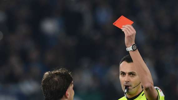 VIDEO - Che caos all'Olimpico! Lazio (in 8) ko contro il Milan: gli highlights