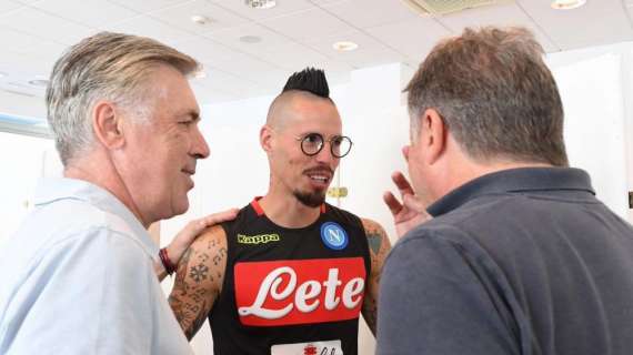 FOTO - Hamsik-Ancelotti, primo contatto: sorrisi spianati tra i due