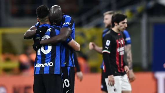 VIDEO - Milan sempre più in crisi, l'Inter vince il derby 1-0: gli highlights