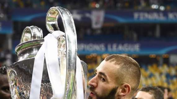 Dalla Spagna: "Il Napoli chiama tutti i giorni il Real per Benzema, i blancos hanno già trovato l'alternativa"