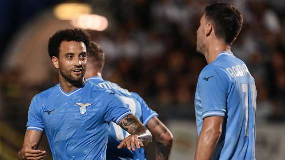 La Lazio trasforma la contestazione in gol: poker alla Salernitana