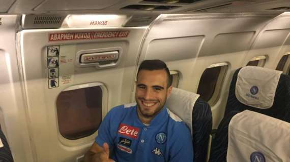 FOTO - Maksimovic sorride sul volo verso Napoli: "Che gioia, tre punti e primo gol in A"