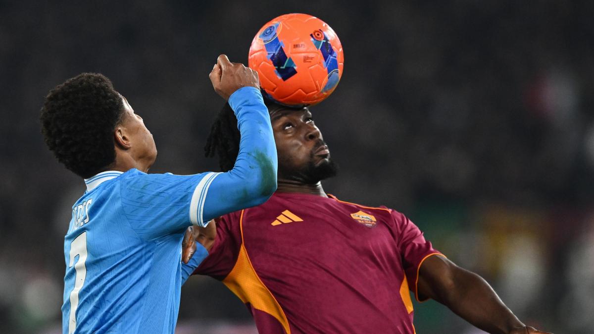 Roma, Koné in conferenza: "Partita da 50-50, il Napoli è stato bravo a fare il gol"