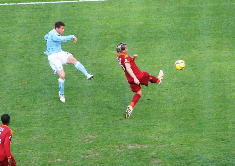 Napoli, a Bologna con Denis? Dubbio-nazionali per Mazzarri
