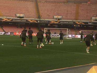 FOTO&VIDEO TN - Arsenal in campo al San Paolo: rifinitura per gli inglesi in vista della gara di domani
