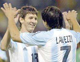Lavezzi e Messi nello stesso ristorante a Milano