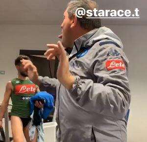 VIDEO - Starace scatenato: torna a ballare con Mertens e Manolas riprende tutto 