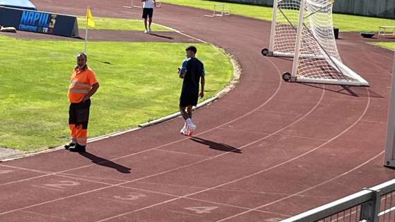 FOTO - Garcia abbraccia un altro big: capitan Di Lorenzo è in campo a Dimaro