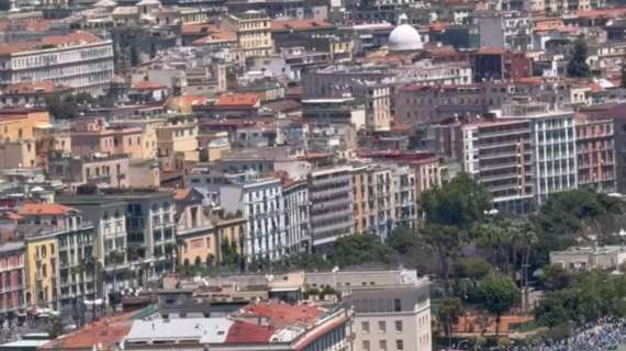Napoli attende i campioni d'Italia: le spettacolari immagini del lungomare dall'alto 