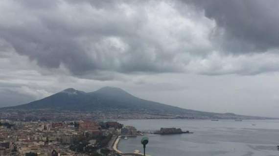 Campania, il maltempo peggiora​: allerta meteo prorogata fino alle 9 di domani