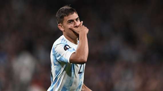 Tuttosport: "Dybala, la solitudine del 10. Si allena a Torino e aspetta"