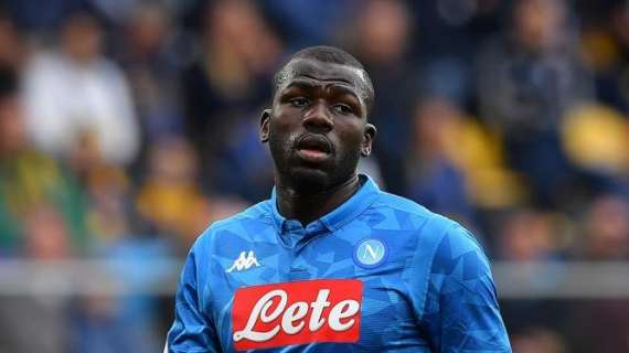 Doveri sventola il giallo per Koulibaly: finirà con l'Inter la stagione di Kalidou