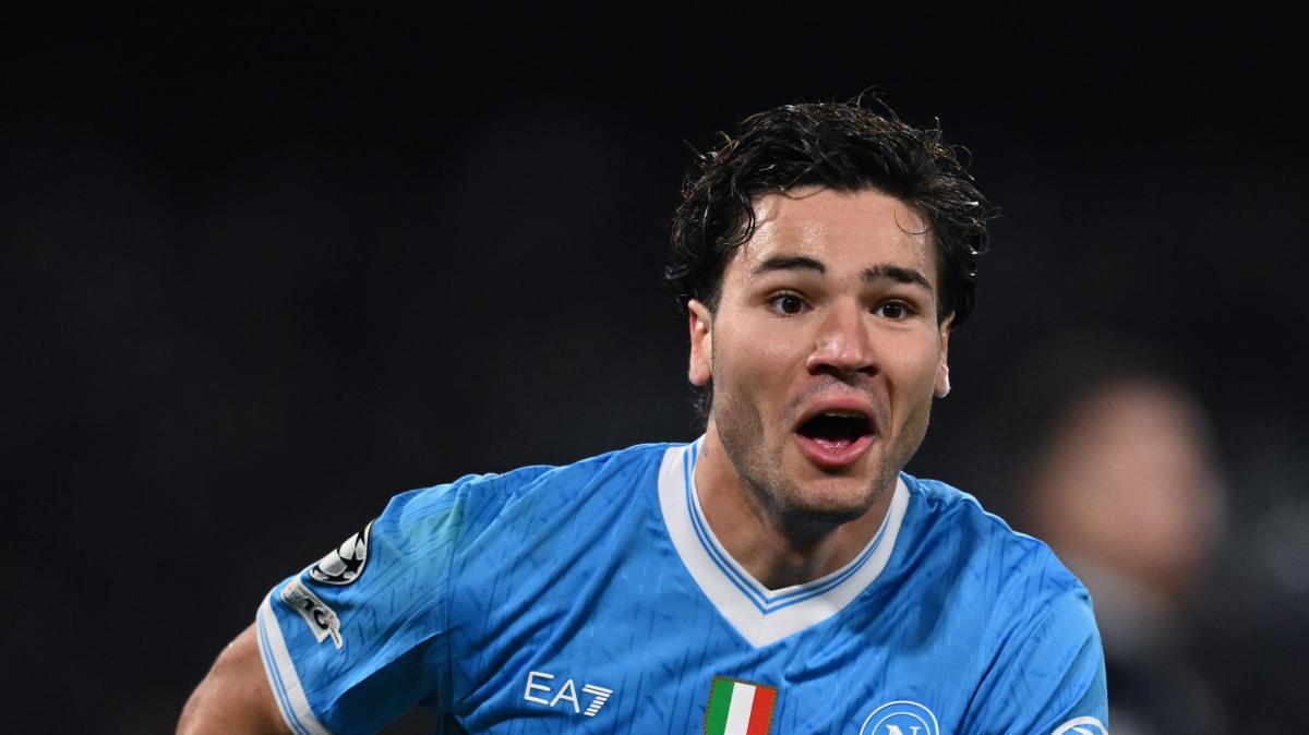 Napoli-Chelsea 2-3 (Fernandez 18', Vergara 33', Højlund 42', Joao Pedro 60', 82'): super gol di Joao Pedro