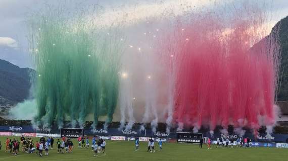 Il ritiro di Dimaro finisce con uno spettacolo Tricolore dopo l'amichevole col Catanzaro