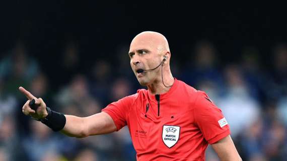 Napoli-Barcellona, serata complicata per l'arbitro Karasev e gli altri 3 assistenti russi
