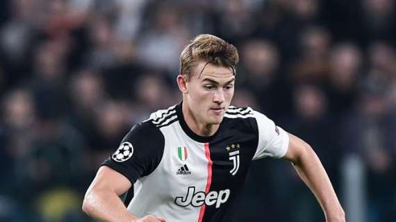 Scandalo a Torino: braccio di De Ligt, ma il VAR non richiama l'arbitro!