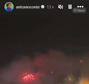 Primo Capodanno a Napoli, Conte si gode lo spettacolo pirotecnico 