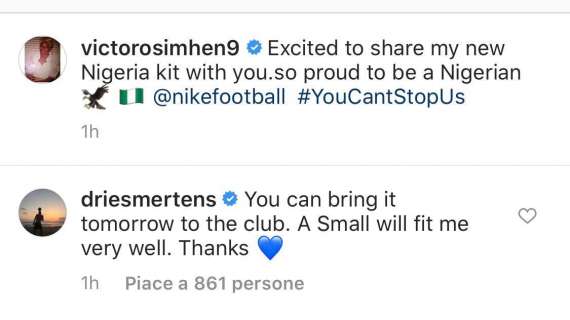 FOTO - "Portamela, una S va bene!", Mertens scherza con Osimhen: vuole la maglia della Nigeria 