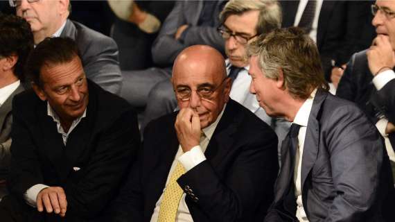 Milan, ira dei tifosi su Galliani e Berlusconi: "Ma quale Allegri! E' colpo vostra se siamo ridotti male"