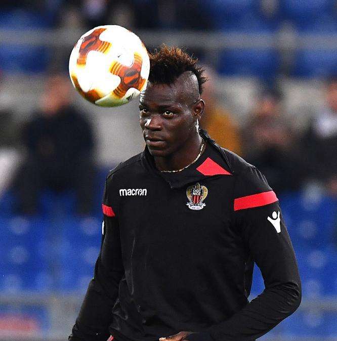 Balotelli sullo scudetto: "Nulla contro la Juve, ma vorrei lo vincesse il Napoli o l'Inter"