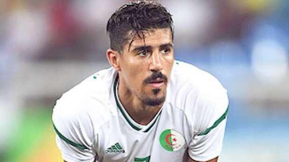 FOTO - Bounedjah vince il Pallone d'Oro algerino, il messaggio di Ghoulam: "Congratulazioni!"