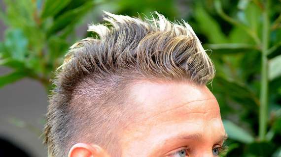 Milan, Mexes ubbidisce a Berlusconi: cresta dei capelli più bassa
