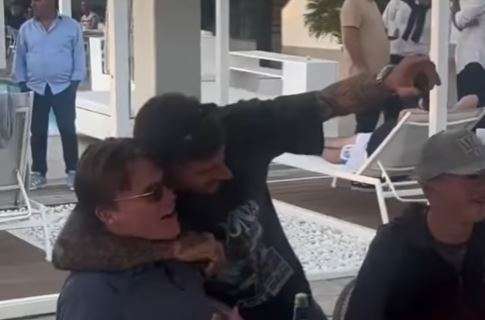 McTominay, Di Lorenzo e gli azzurri scatenati al ristorante: "C'è solo un capitano!"