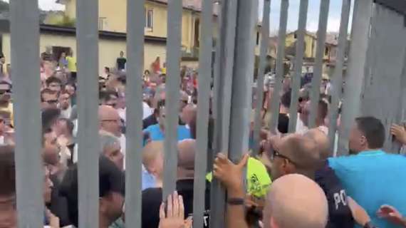 VIDEO TN – Che tensione all’ingresso del Patini! Troppi tifosi sugli spalti, steward negano l’accesso