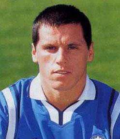 Ricordate Josè Luis Calderon? A 39 anni si ritira dal calcio...